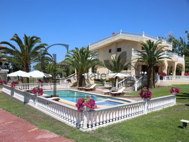 Villa with private beach | ID: 348 | Greco Paradise