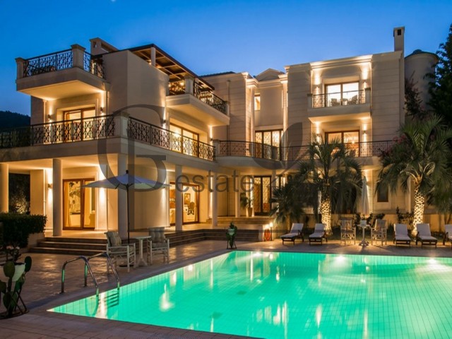 Luxurious villa with pool | ID: 884 | Greco Paradise