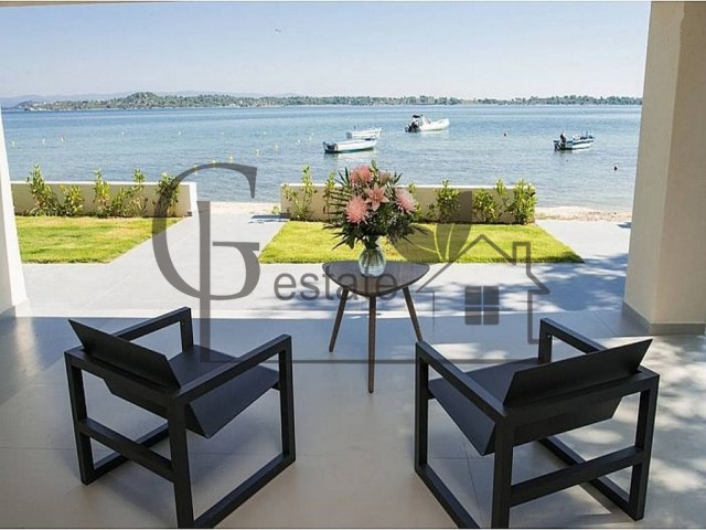 Beachfron villa | ID: 982 | Greco Paradise